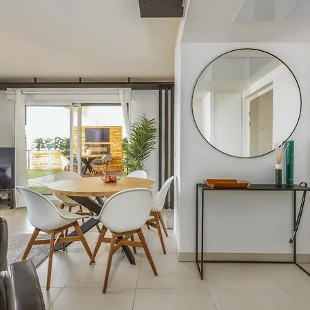 Apartment Monaco View, Pool, Garage, 100 M2 Terrace