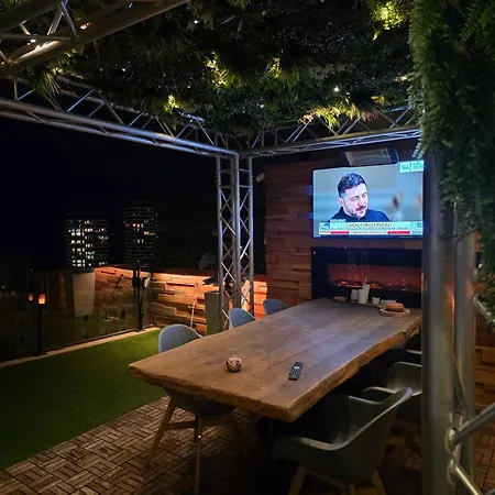 Monaco View, Pool, Garage, 100 M2 Terrace Daire *