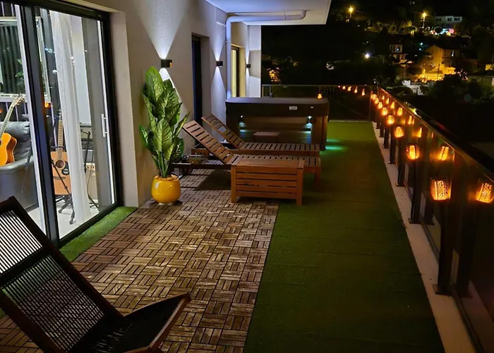 公寓 Monaco View, Pool, Garage, 100 M2 Terrace 博索莱伊